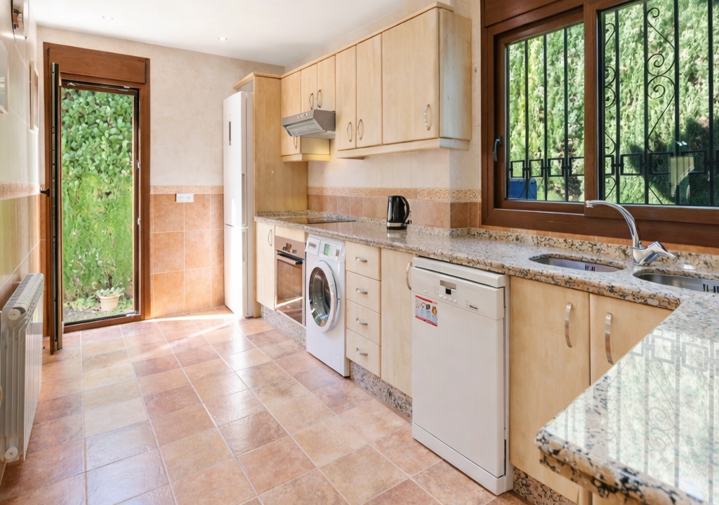 7579D9A1-7130-4C56-BD7A-B85CDD45F026