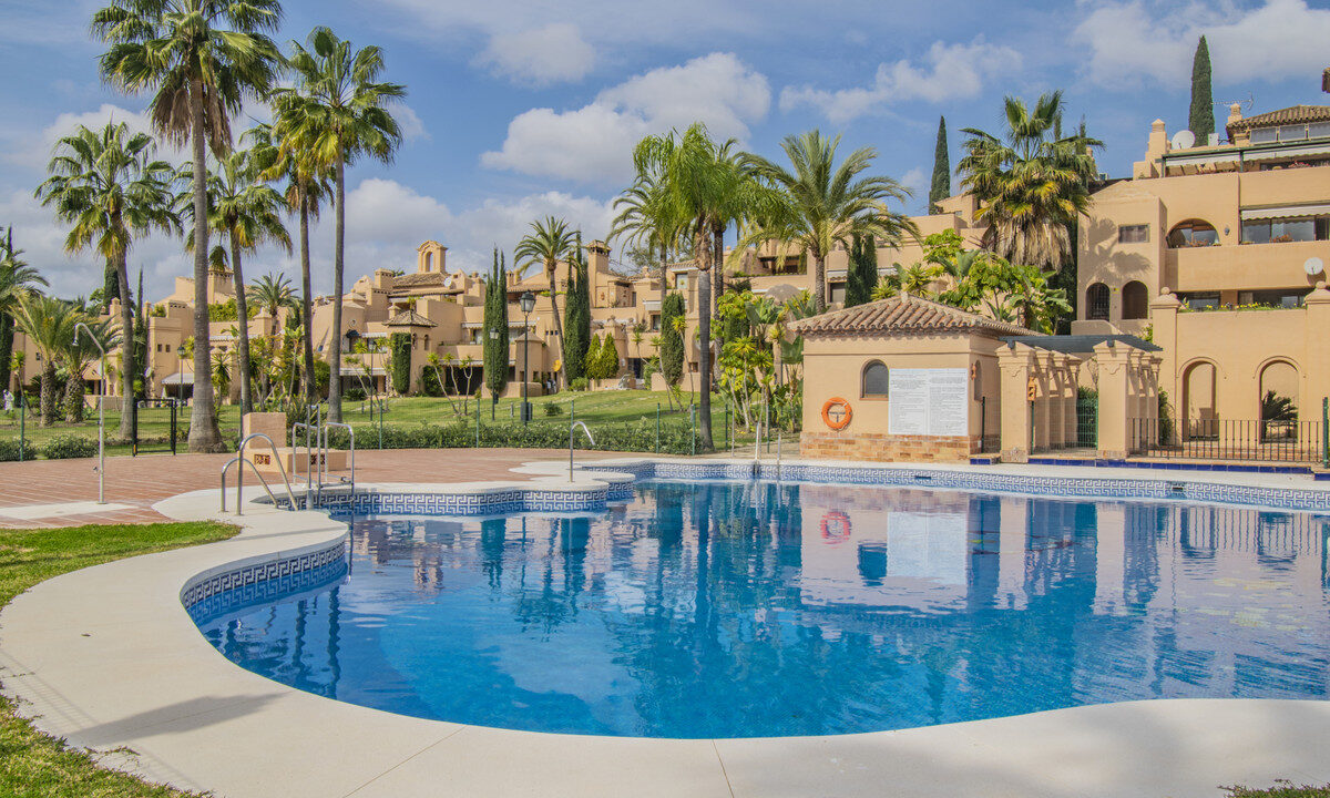 1-7980e48d732b6fc85c14b43b94d2aa54