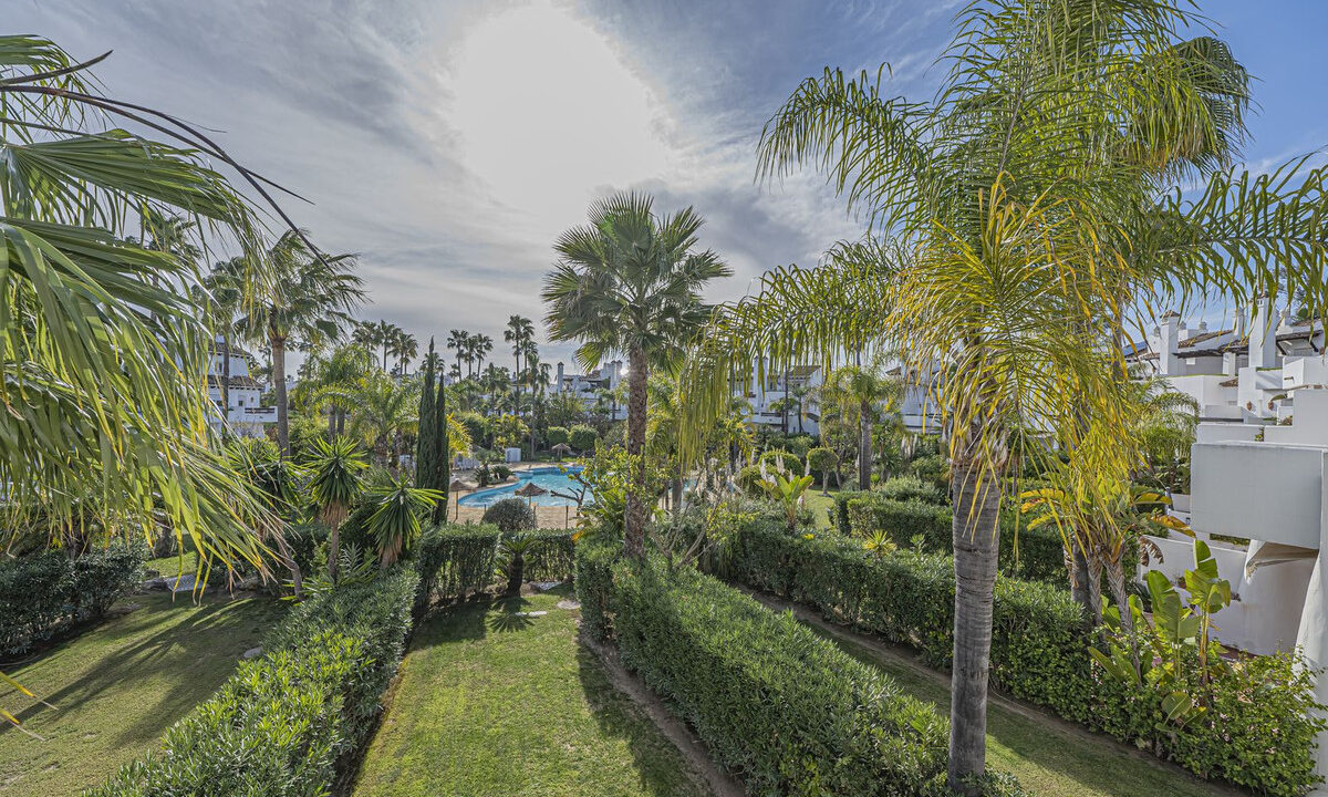 10-bb915d1cb19341576dcdc994b81ab9c5