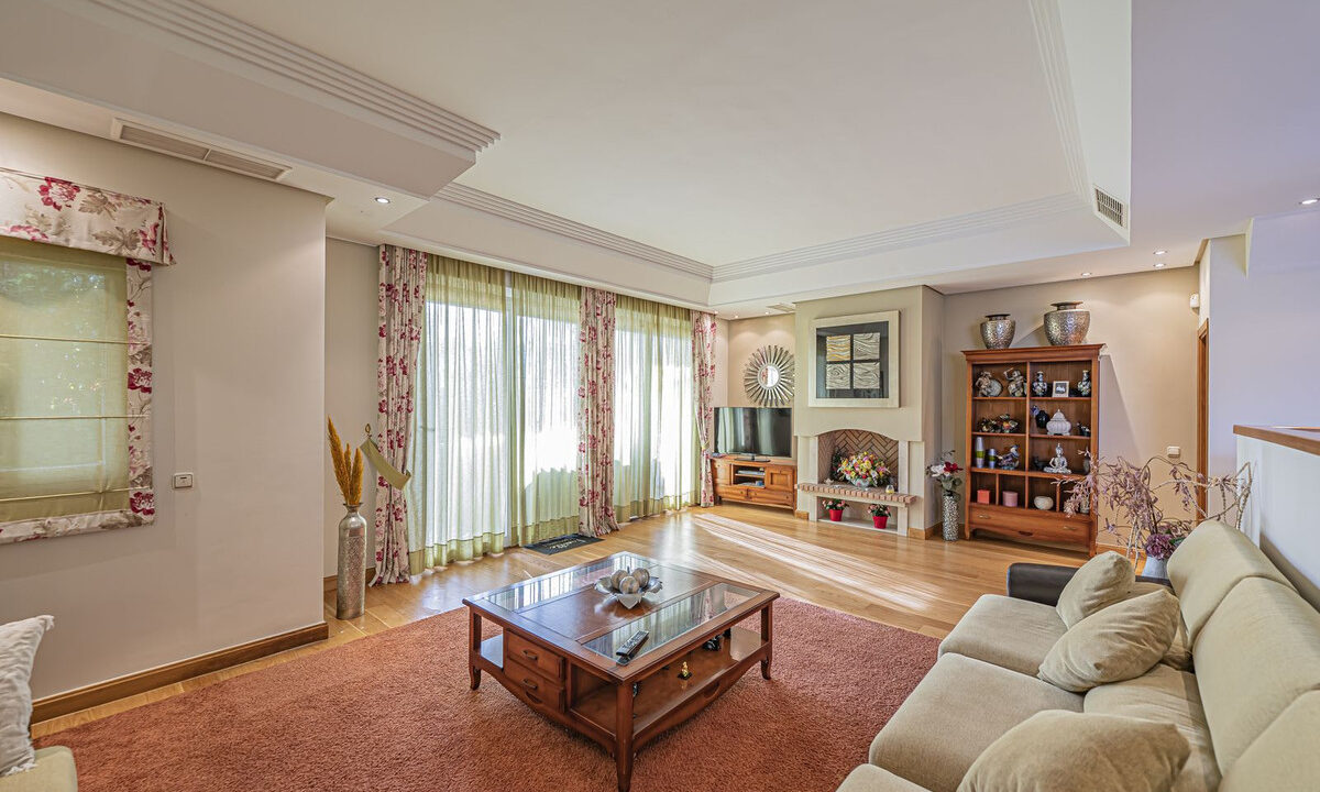 13-5fd73dea700db77384c091ca9818b1a9