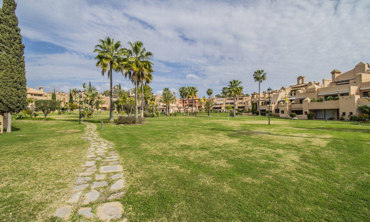 15-11d12f2f454f2f5e9b981fdd8b901d51