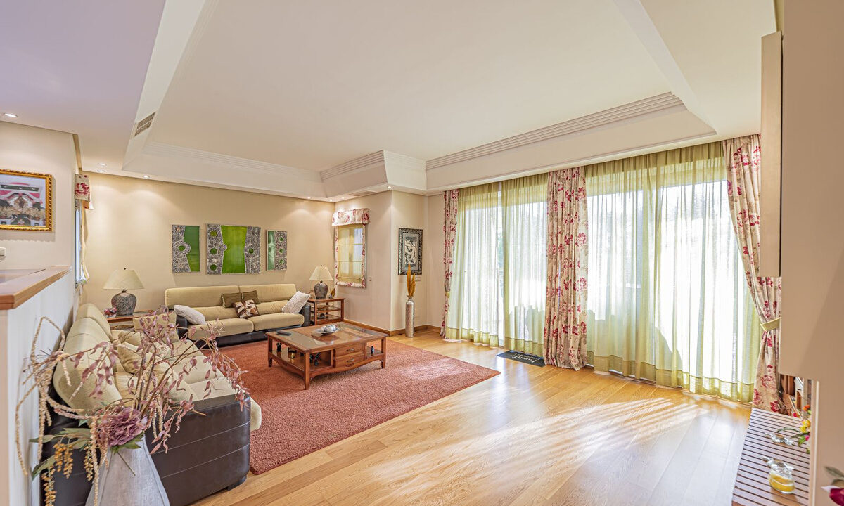 2-5bd7b9d04b45e33852eaf0ec6670150d