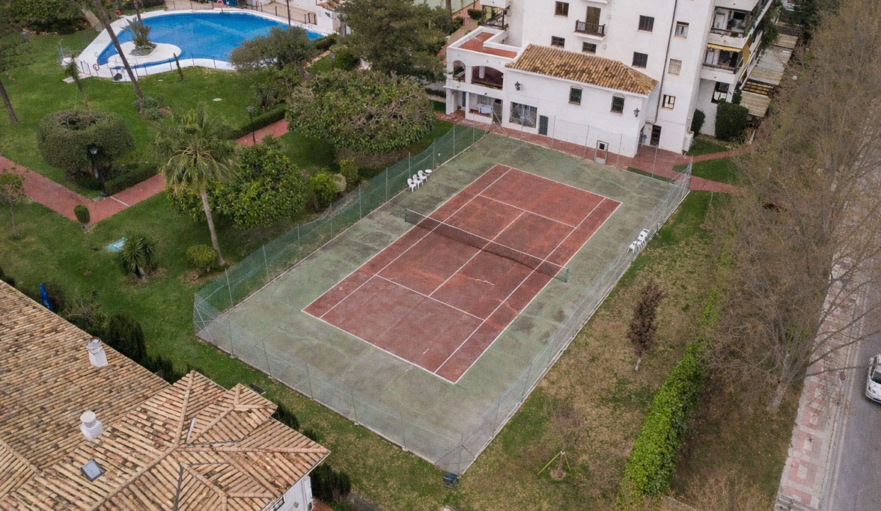 3AEA0E17-A1D1-4AE0-965C-807C6F66BDF3