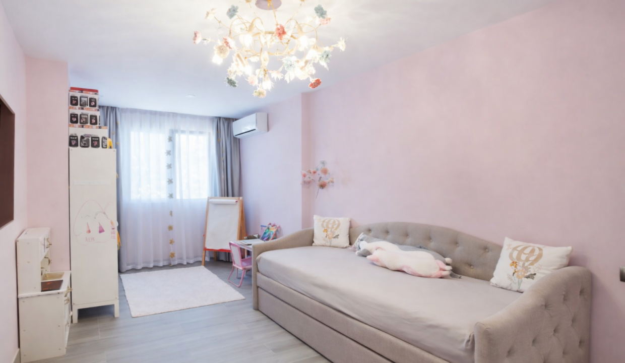 50778879-7BEE-465E-9100-76AD9AF257C7