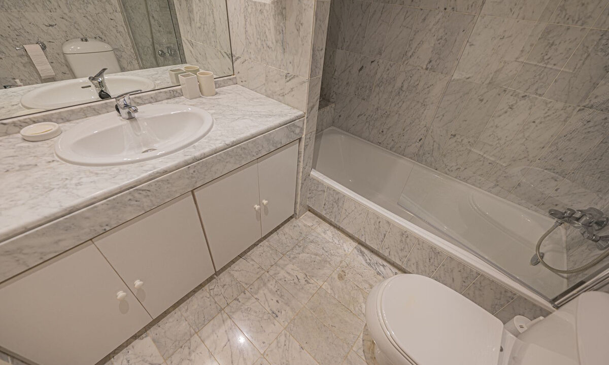 9-467d0cee5b725f3ef65f102a0c2e69c0