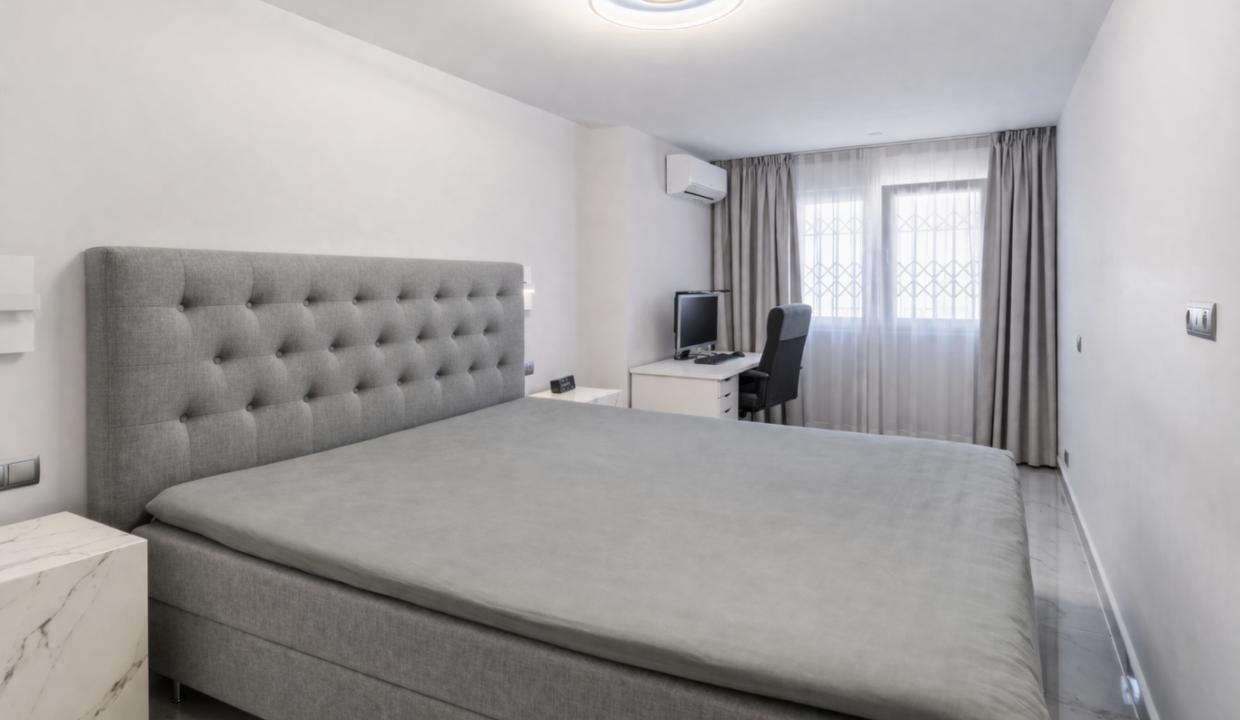 9047BF3B-B947-4833-A174-74D5A5B64916