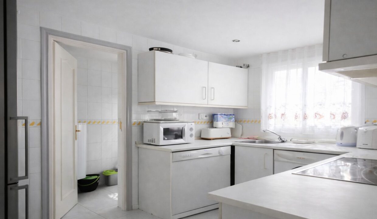 a1597ed8-642e-4a73-94ae-a3e3e1a74f89